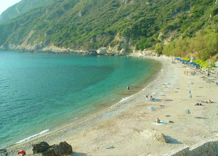 House Near The Of And Mirtiotissa In Vatos Corfu * エルモネス